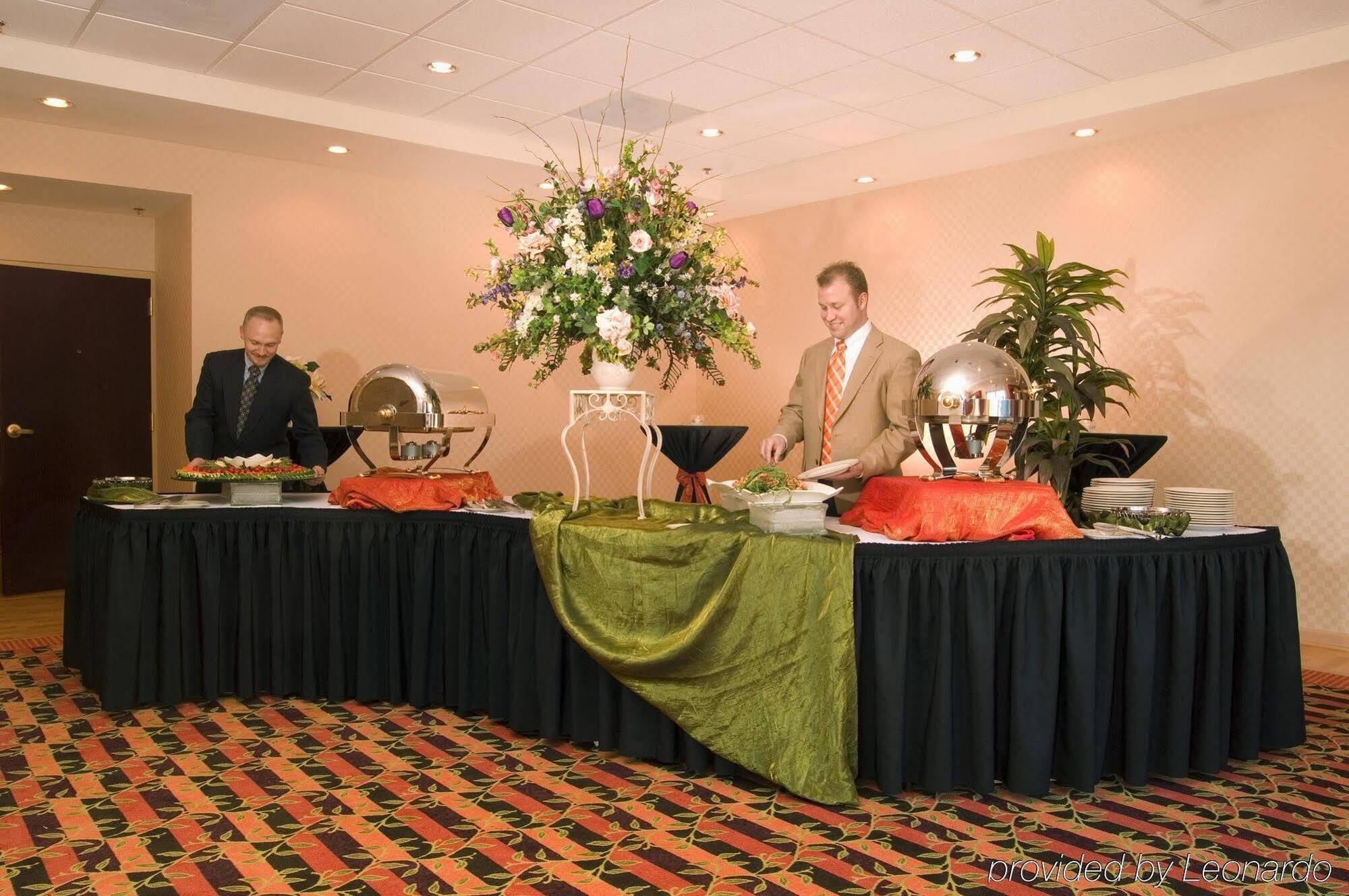 Holiday Inn Express Hotel & Suites Greenville-I-85 & Woodruff Road By Ihg Exterior foto