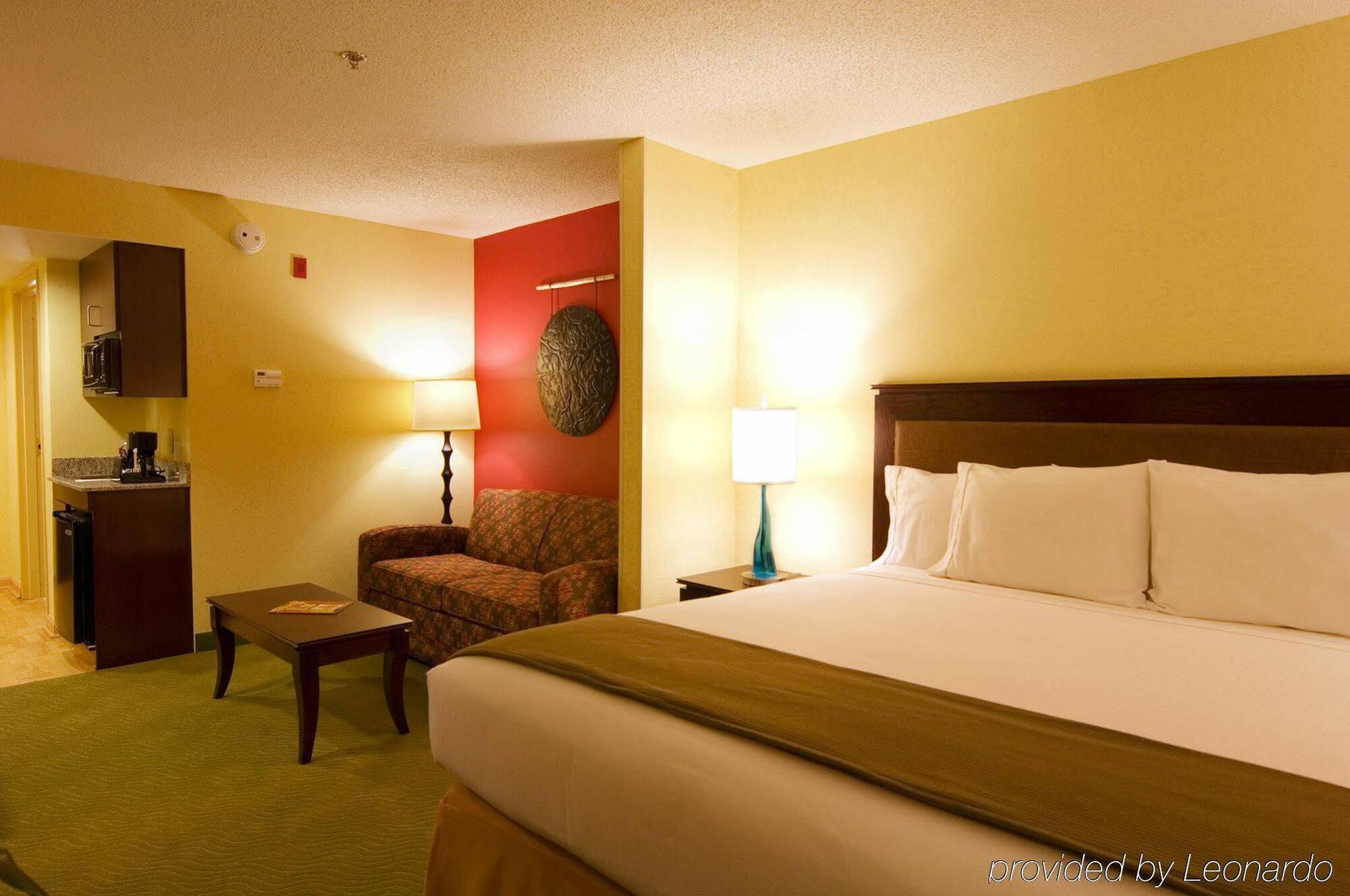 Holiday Inn Express Hotel & Suites Greenville-I-85 & Woodruff Road By Ihg Exterior foto