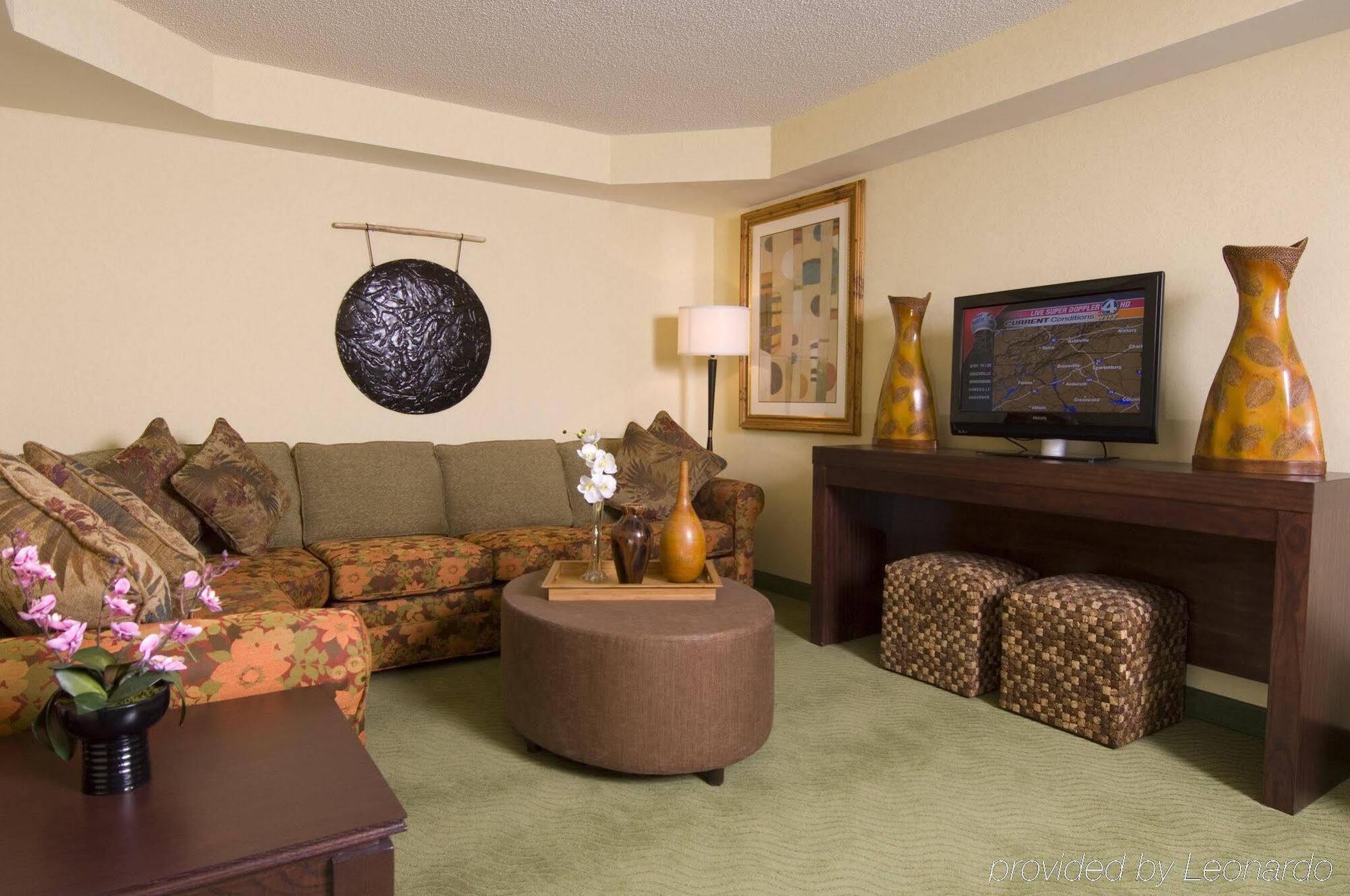 Holiday Inn Express Hotel & Suites Greenville-I-85 & Woodruff Road By Ihg Exterior foto